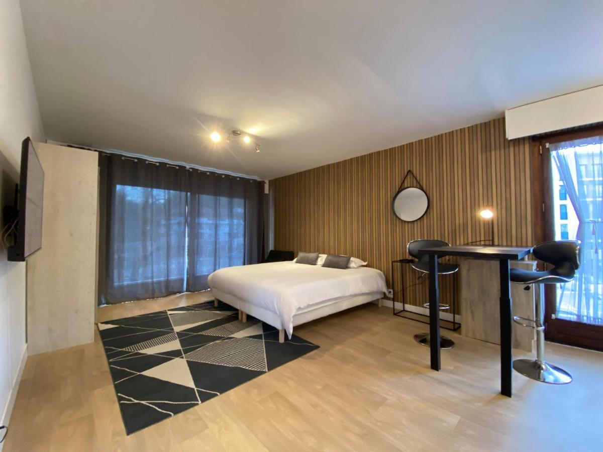 Studios & Chambres Aux Portes De Geneve Saint-Julien-en-Genevois Exteriör bild