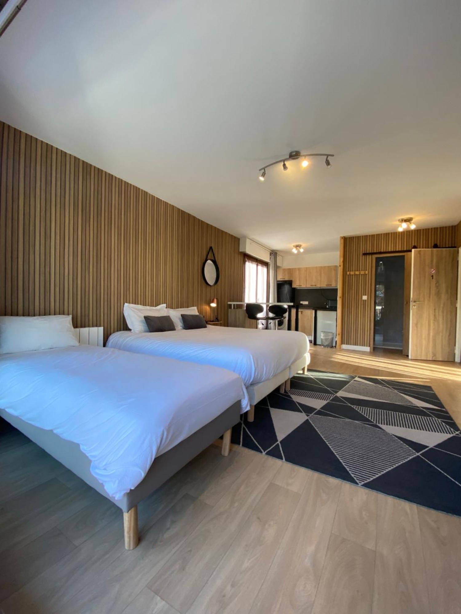 Studios & Chambres Aux Portes De Geneve Saint-Julien-en-Genevois Exteriör bild